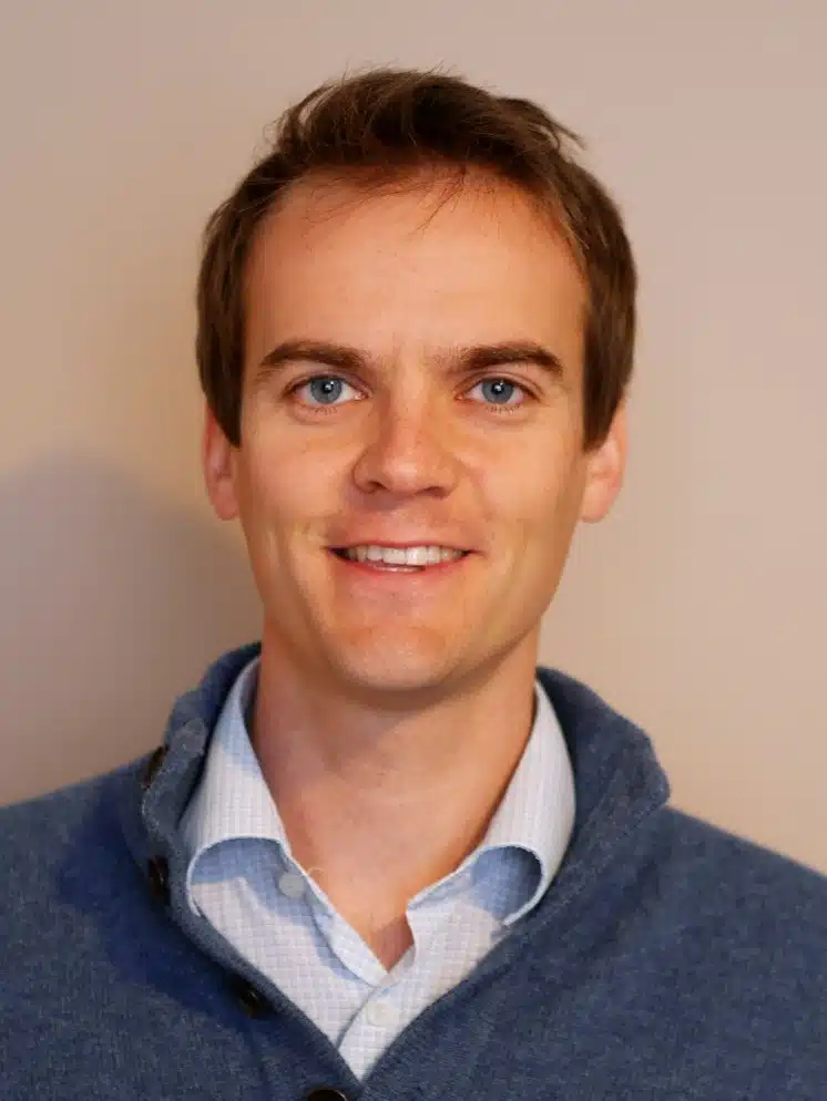 image of Dr T Lawes, vasectomy surgeon for Thames Valley Vasectomy Services